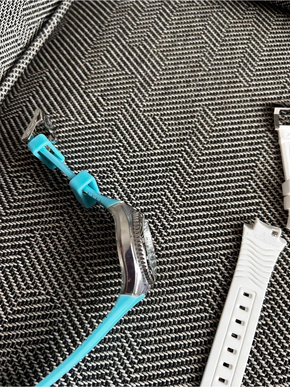 Technomarine Turquoise Silicone Strap Chronograph Watch w/ extra white strap